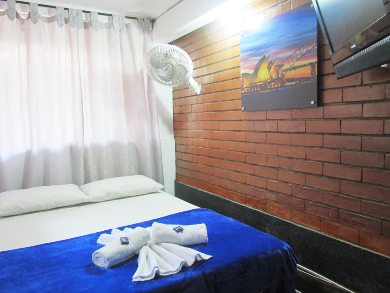 Art City Hostel Medellín Esterno foto